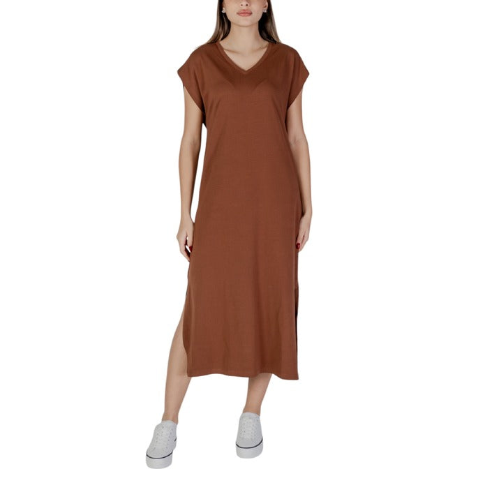 B.young Jurk Dames