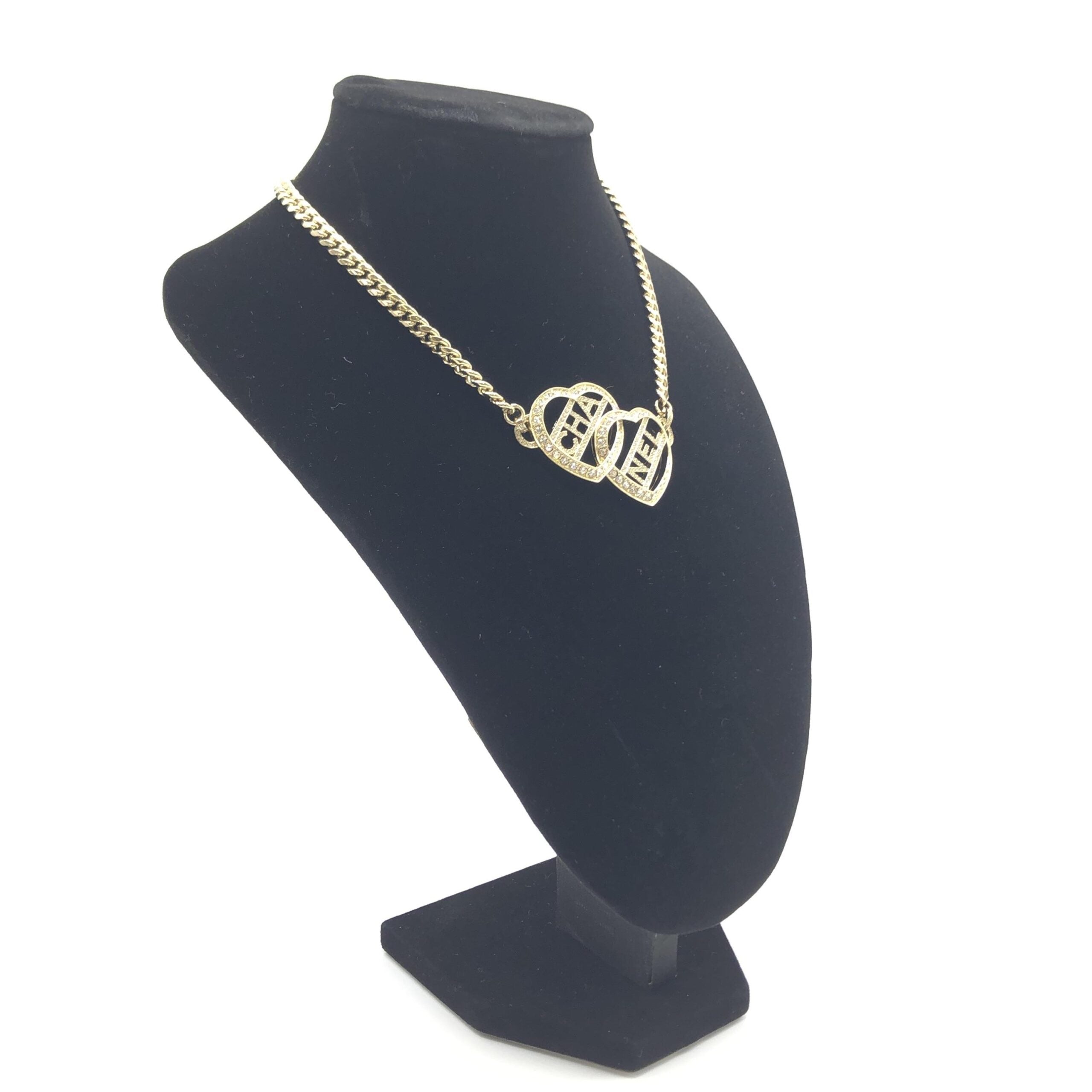 Goudkleurige Chokerketting Met Hartje En Logo