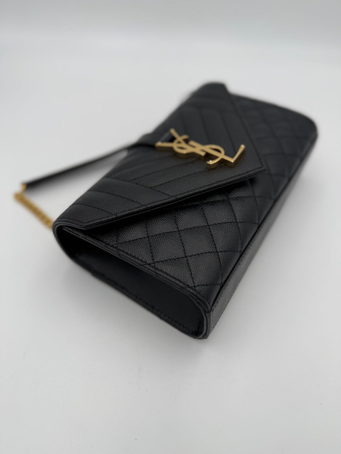 Saint Laurent SAINT LAURENT ENVELOPE SMALL in Black Grained Leather Handbag