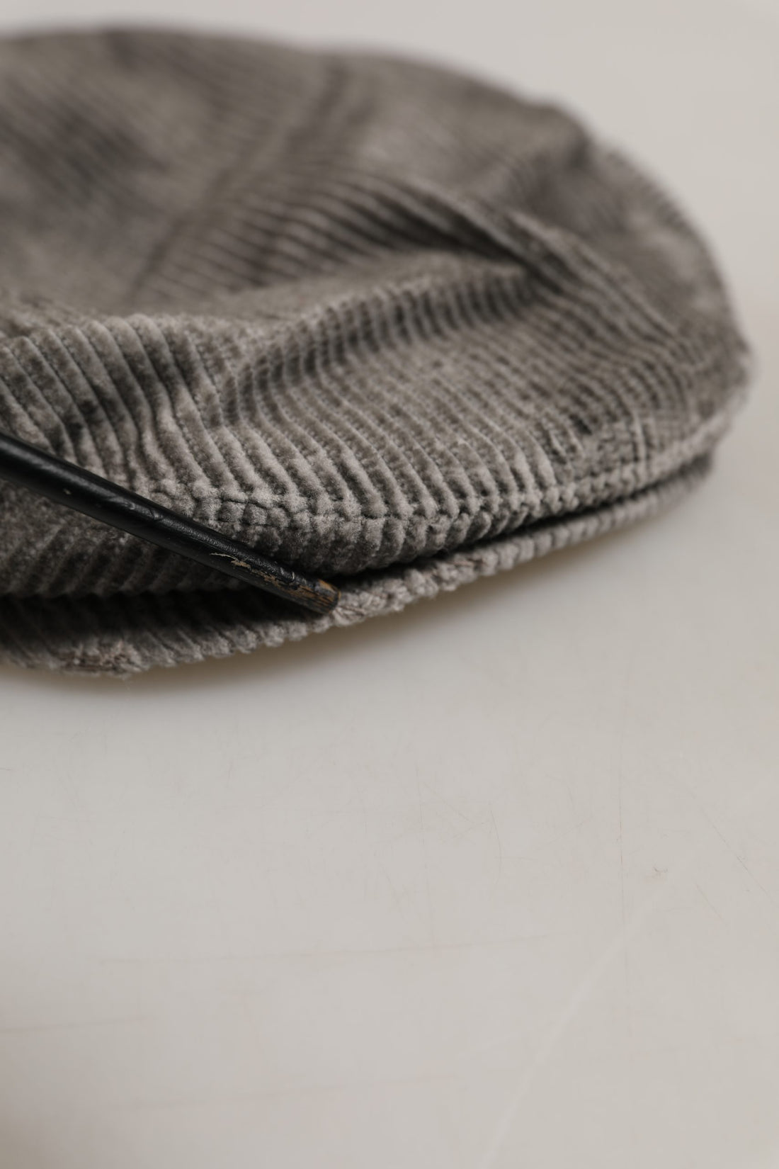 Dolce & Gabbana Men Grey Cotton Corduroy Cloth Newsboy Cap Hat