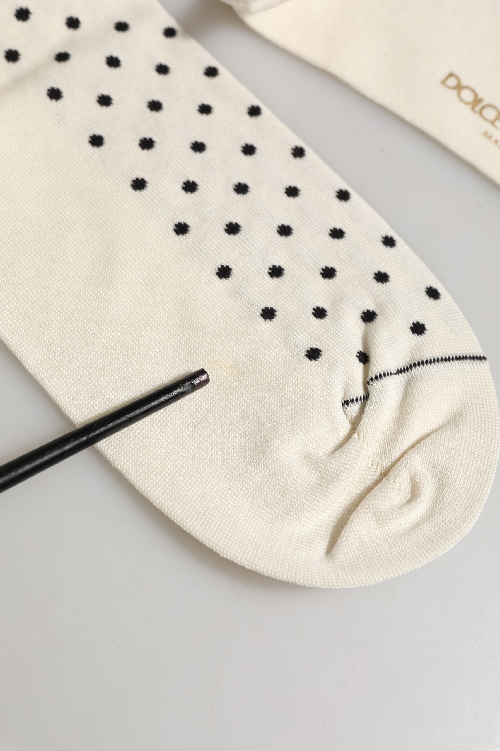 Dolce & Gabbana Off White Cotton Polka Dot Mid Calf Accessory Socks