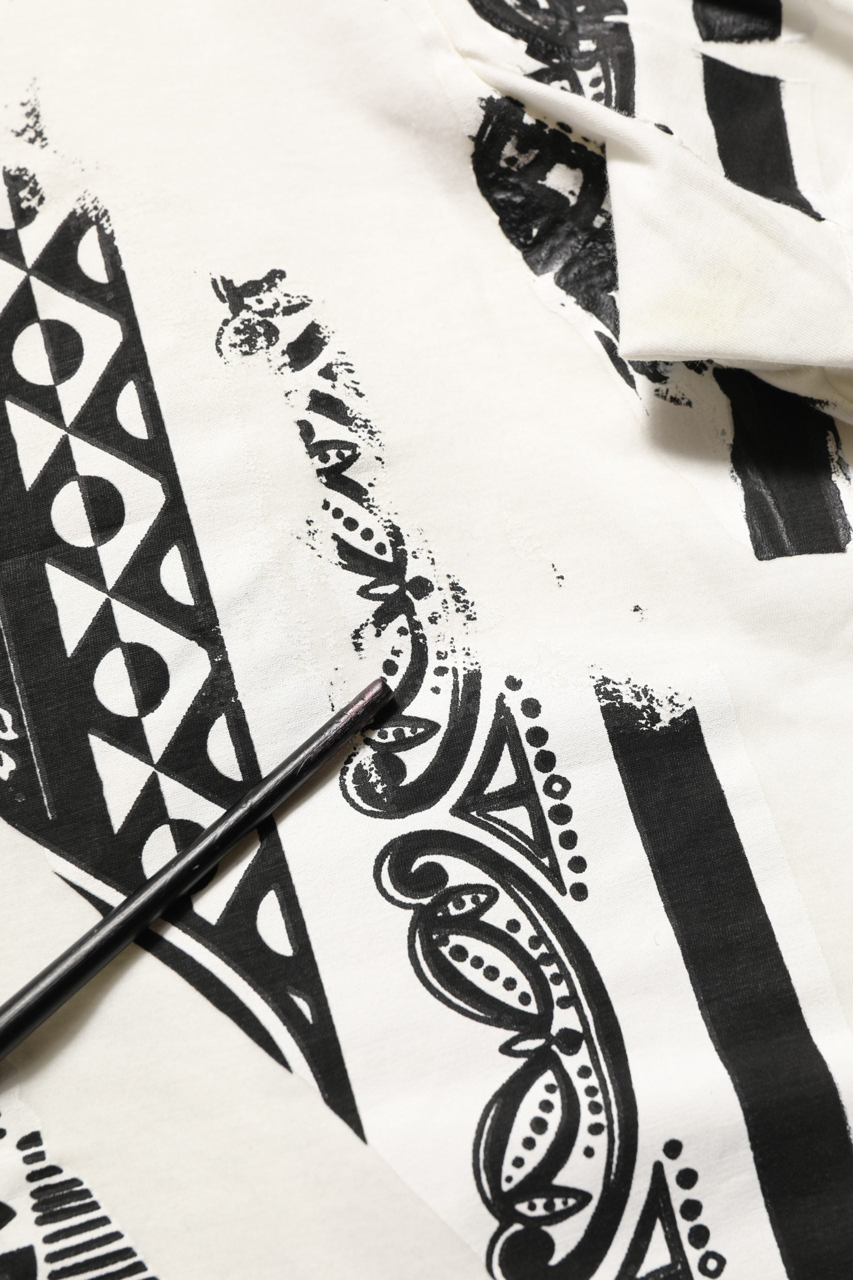 Dolce & Gabbana White Bandana Print Cotton Crew Neck T-shirt