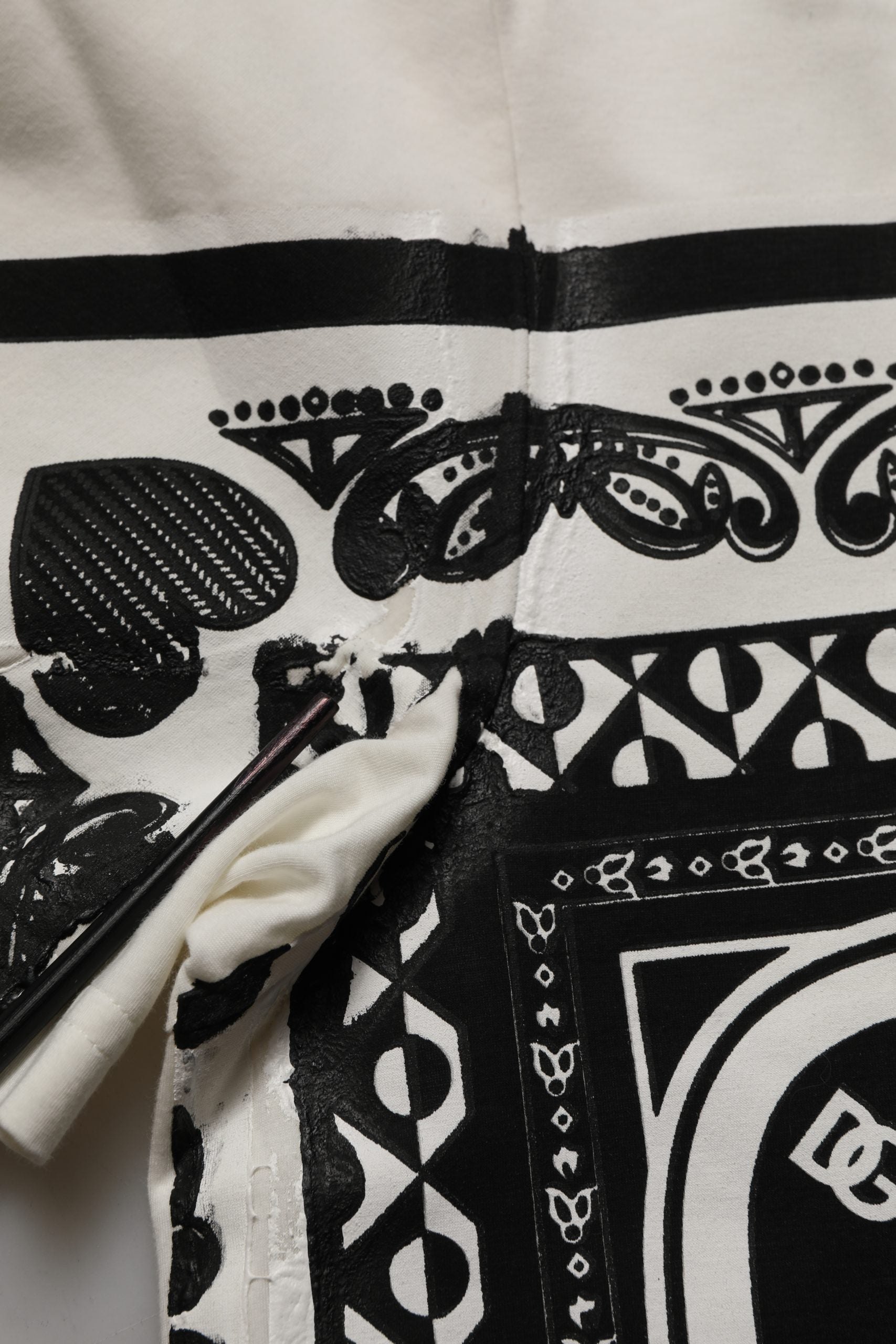 Dolce & Gabbana White Bandana Print Cotton Crew Neck T-shirt