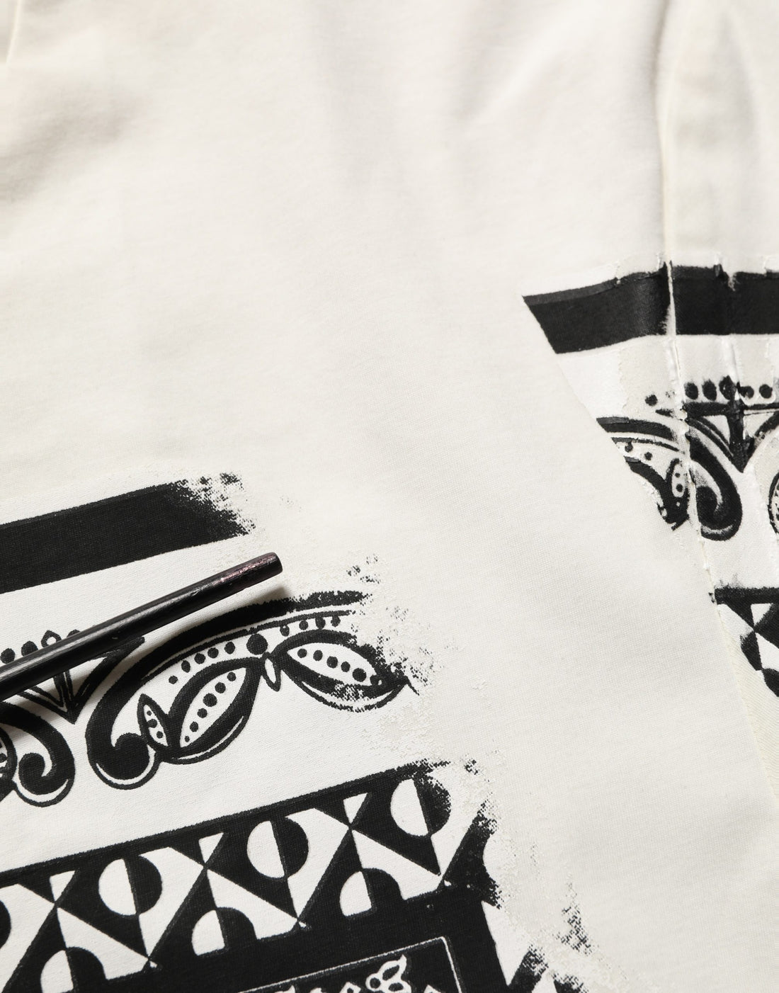 Dolce & Gabbana White Bandana Print Cotton Crew Neck T-shirt