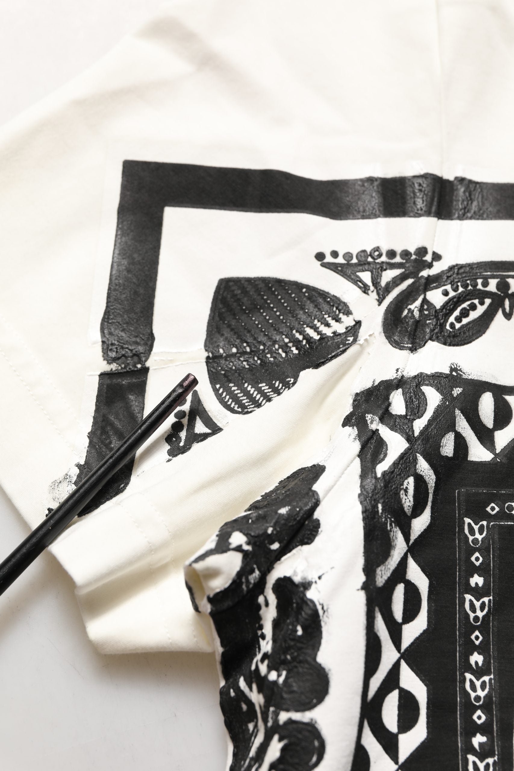 Dolce & Gabbana White Bandana Print Cotton Crew Neck T-shirt