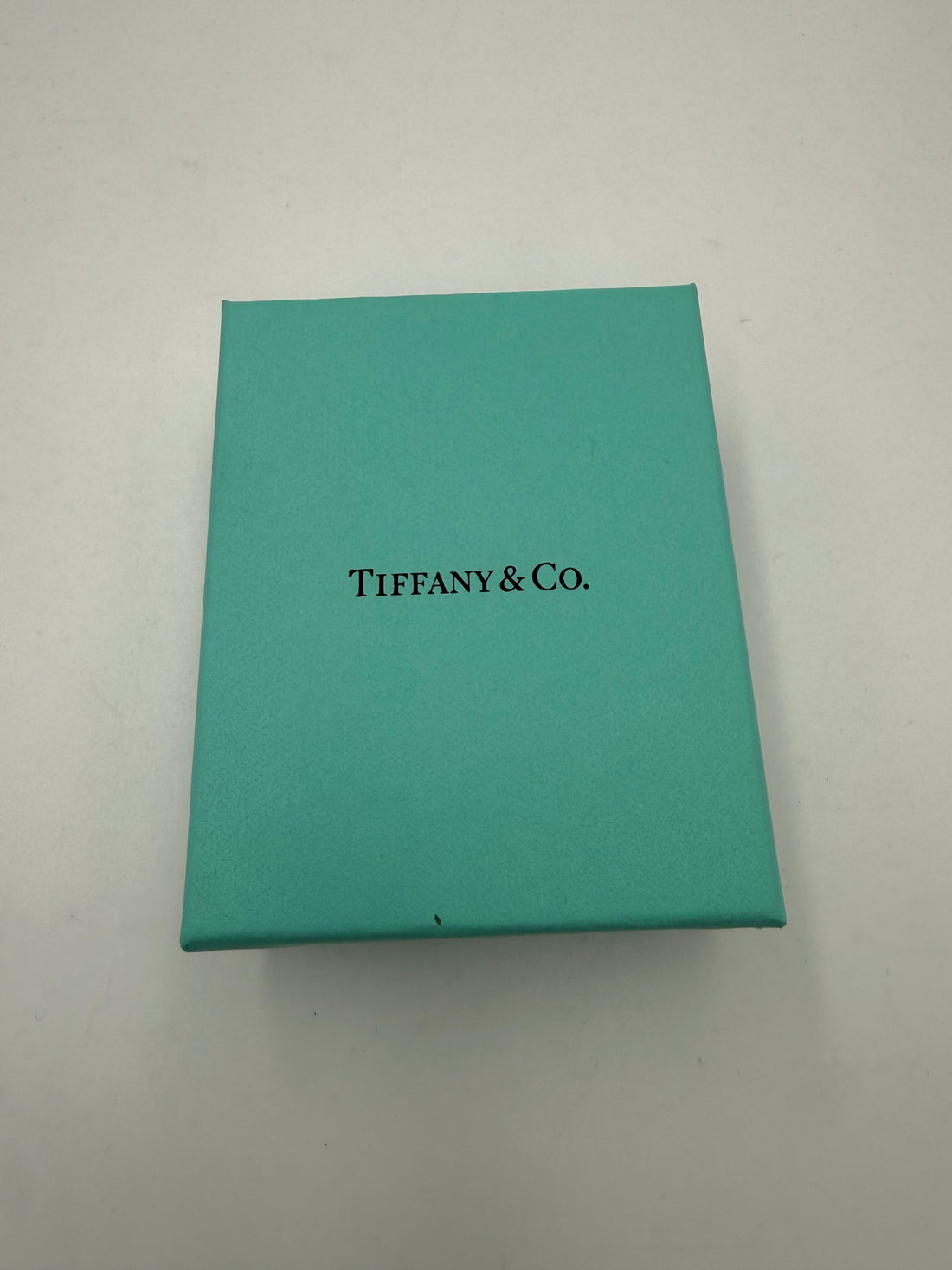 Tiffany & Co. TIFFANY & CO. RETURN TO Round Pendant Bracelet