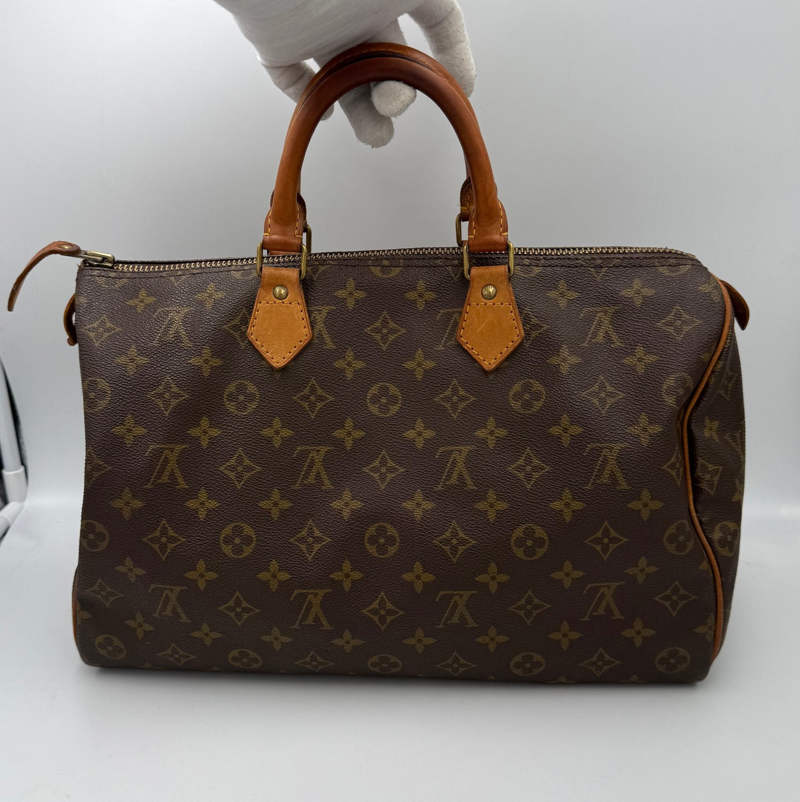 Louis Vuitton LOUIS VUITTON Speedy 35 Monogram Handbag