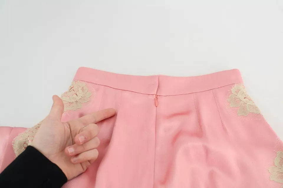Roze zijden satijnen wide leg broek met kanten boorden