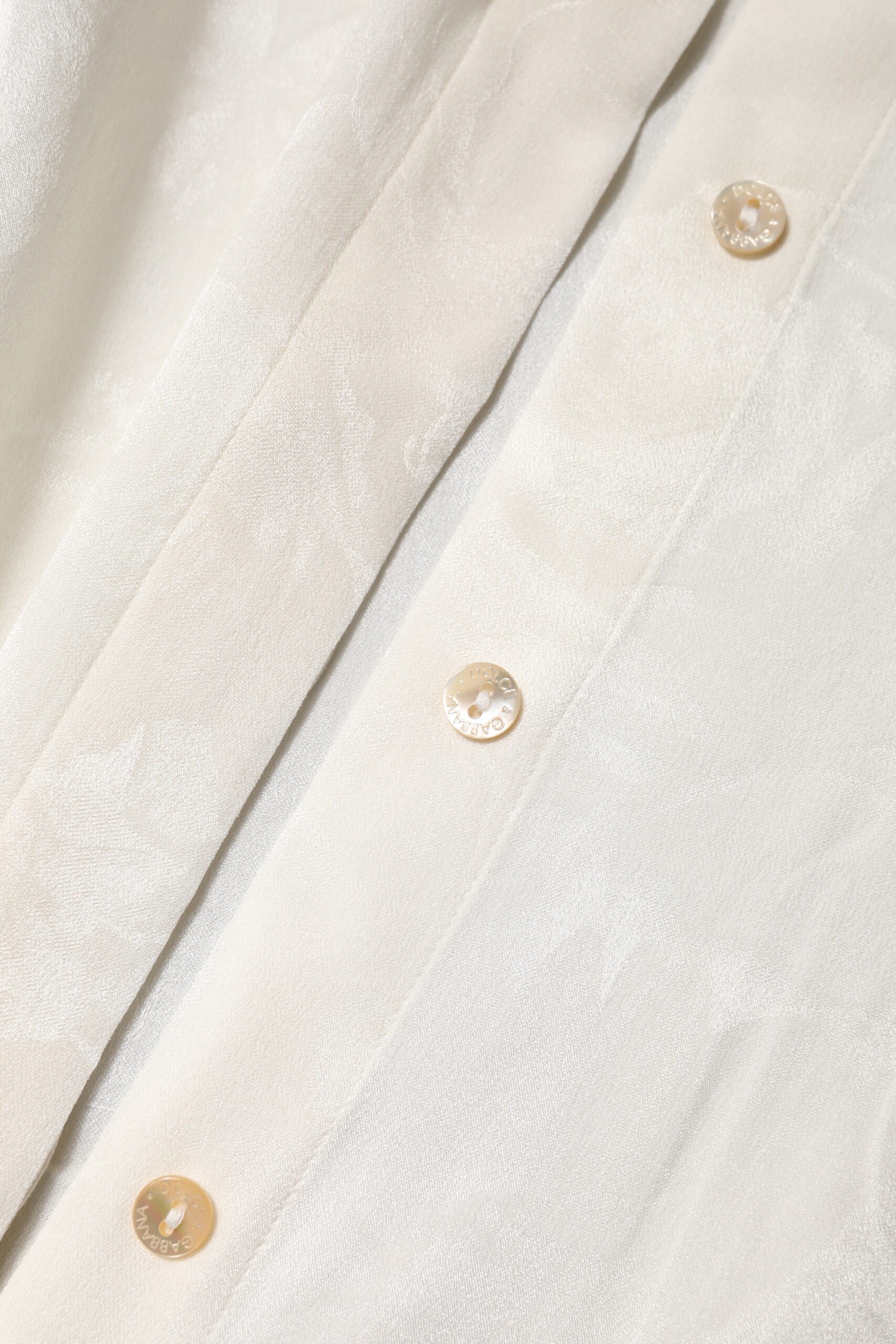 Witte Blouse Top Met Lange Mouwen En Knopen