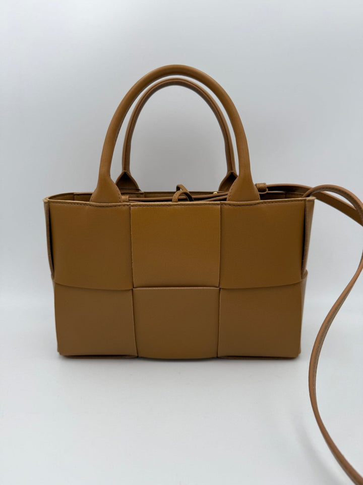 Bottega Veneta BOTTEGA VENETA ARCO Shoulder Bag - RIMODA