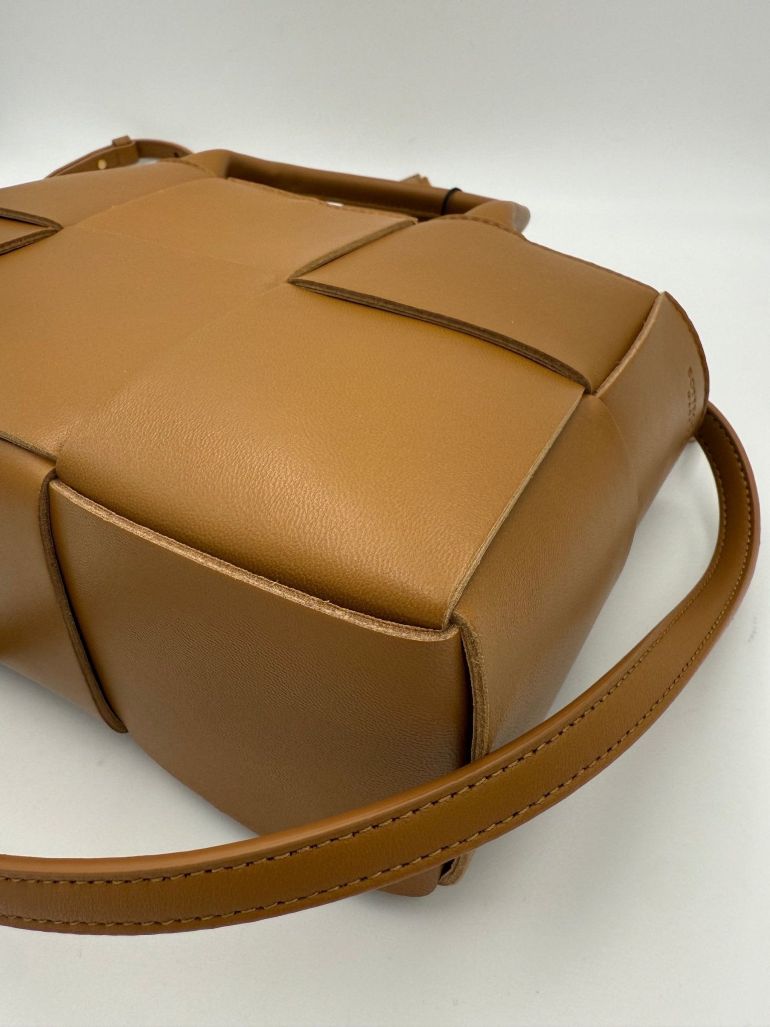 Bottega Veneta BOTTEGA VENETA ARCO Shoulder Bag - RIMODA