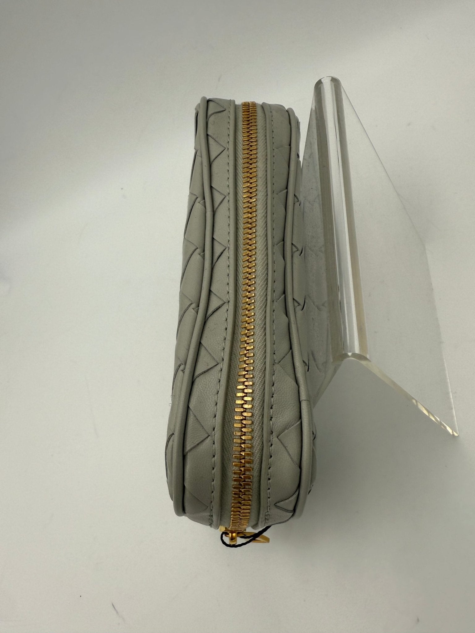 Bottega Veneta BOTTEGA VENETA Intrecciato Clutch - RIMODA