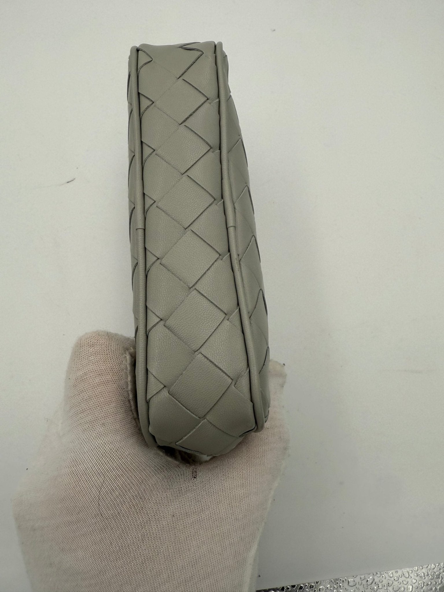 Bottega Veneta BOTTEGA VENETA Intrecciato Clutch - RIMODA
