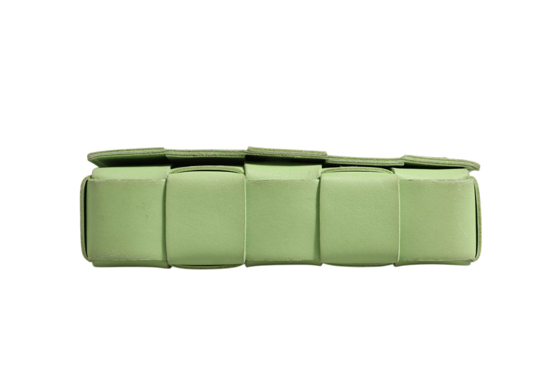 Bottega Veneta Cassette Crossbody Bag - RIMODA