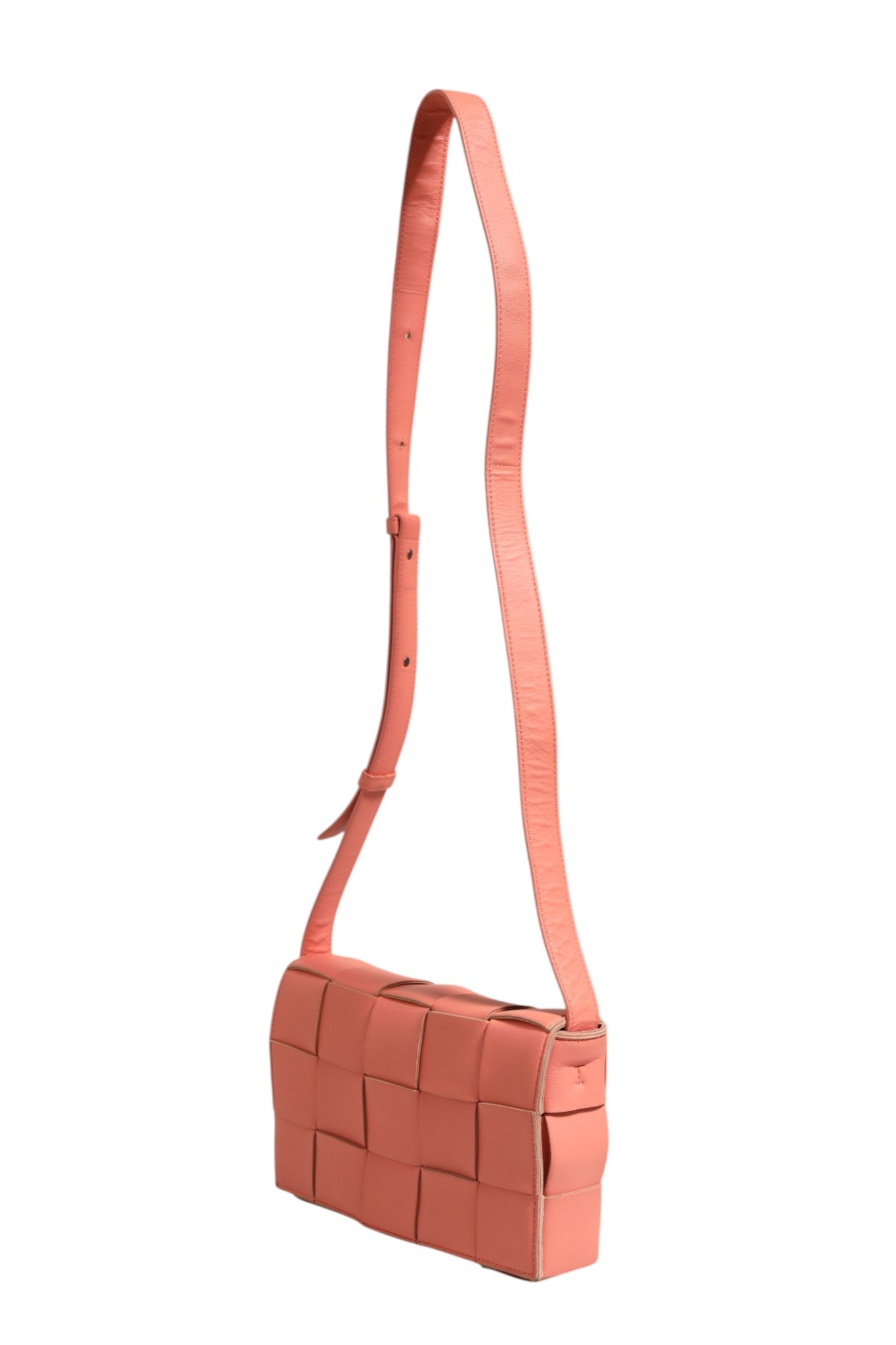 Bottega Veneta Lambskin Maxi Intrecciato Cassette Crossbody Bag - RIMODA