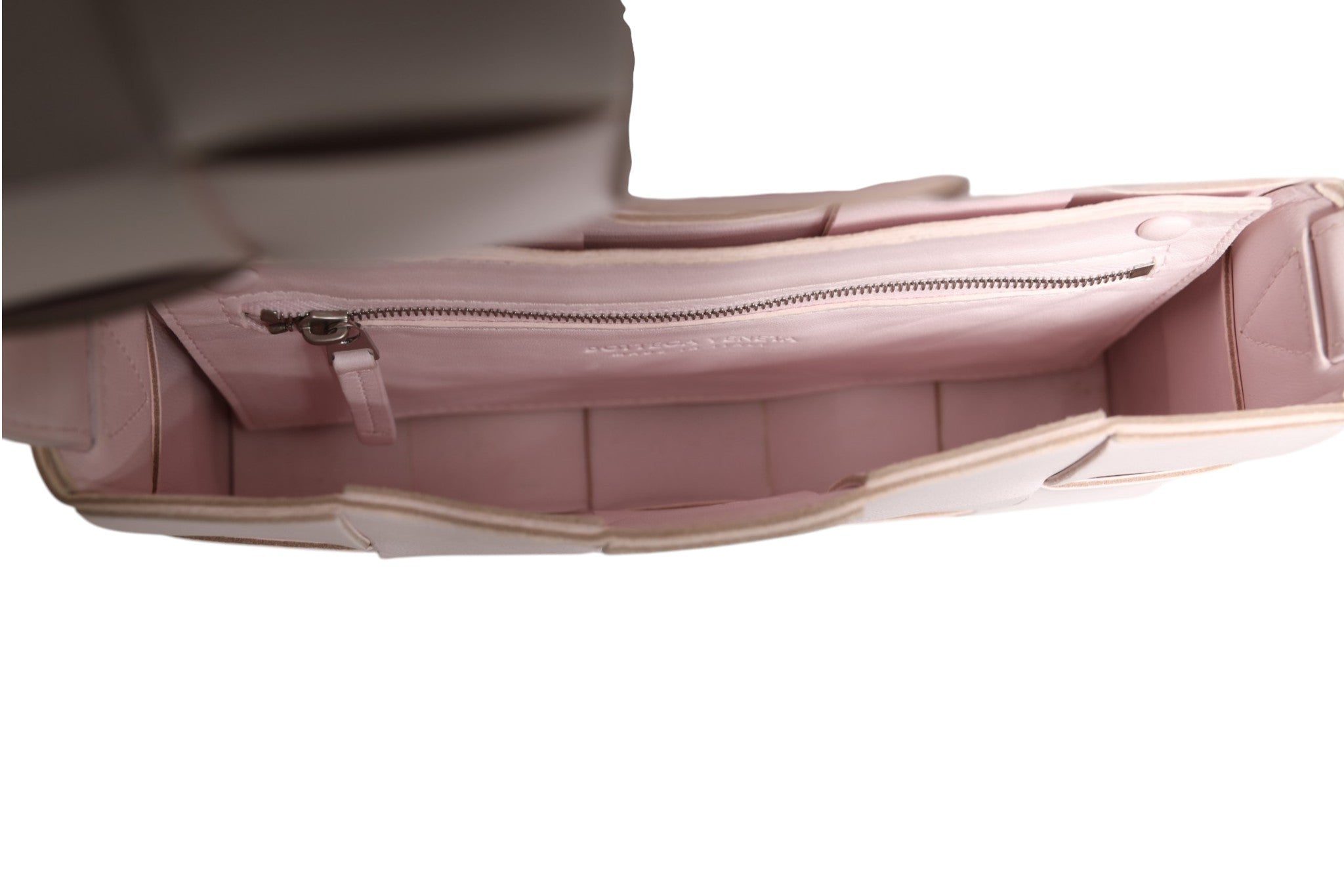 Bottega Veneta Pink Intrecciato Cassette Shoulder Bag - RIMODA