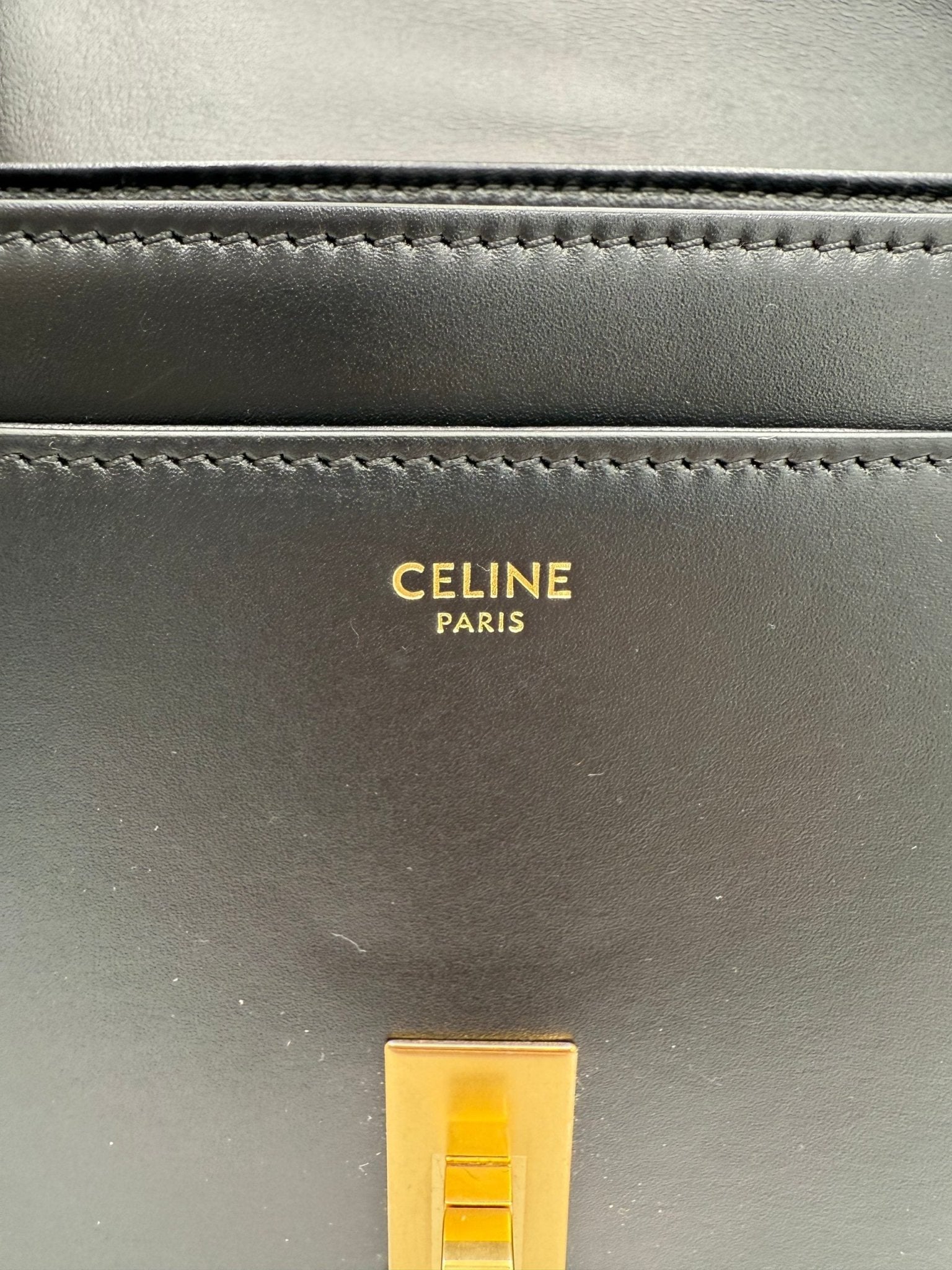 Celine CELINE Sac 16 Besace Black Large Bag - RIMODA