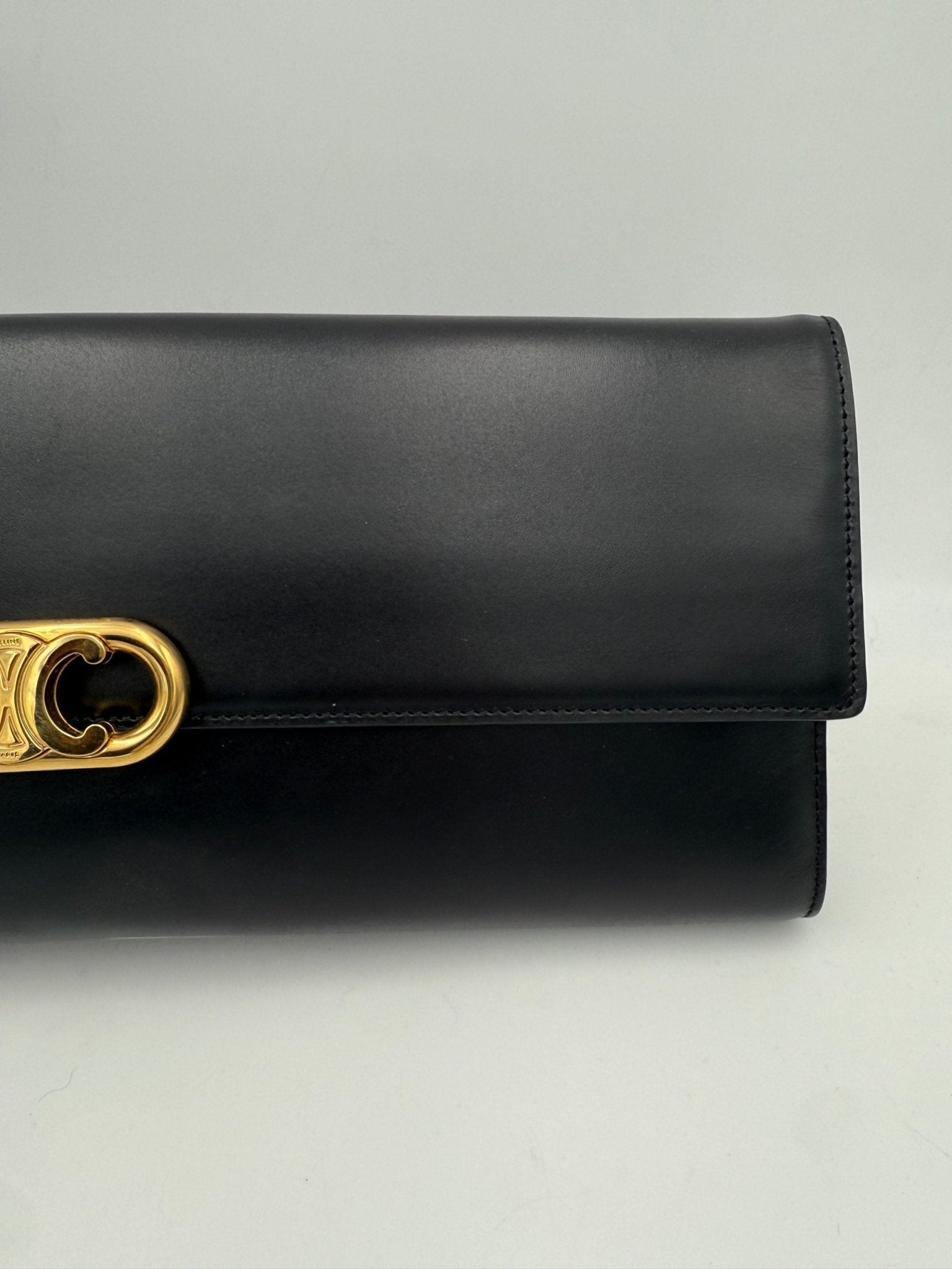 Celine CELINE TRIOMPHE Black Clutch - RIMODA