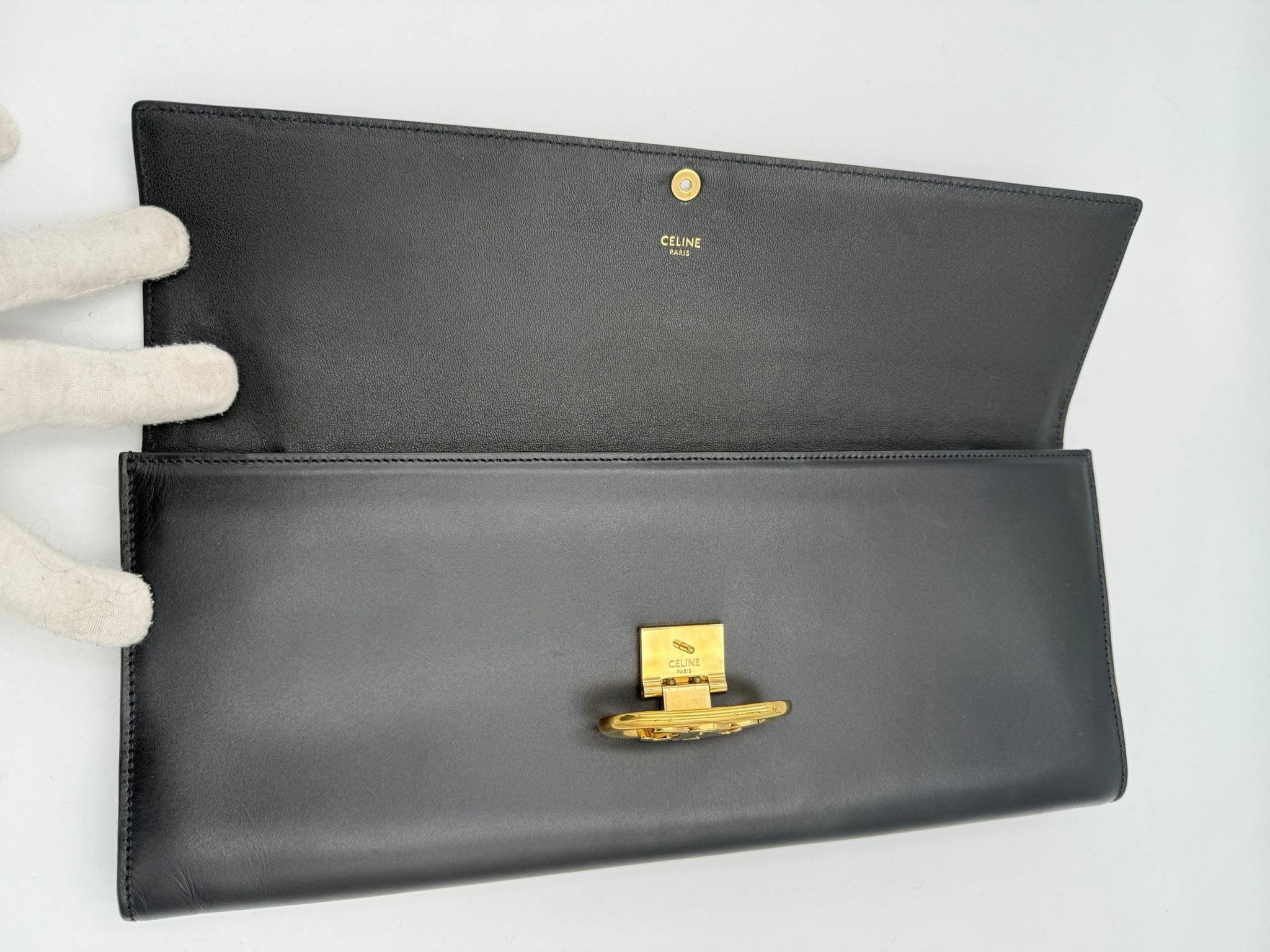 Celine CELINE TRIOMPHE Black Clutch - RIMODA