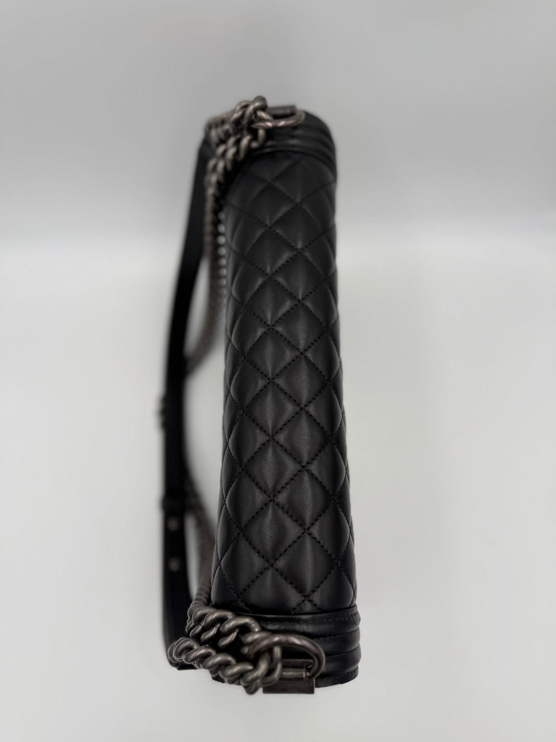 Chanel Bicolor Leather Handbag - RIMODA