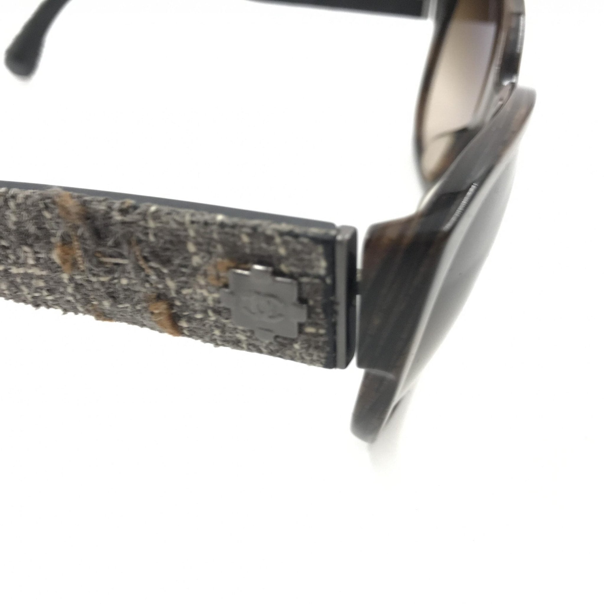 Chanel Brown Frame With Tweed Accents Sunglasses - RIMODA