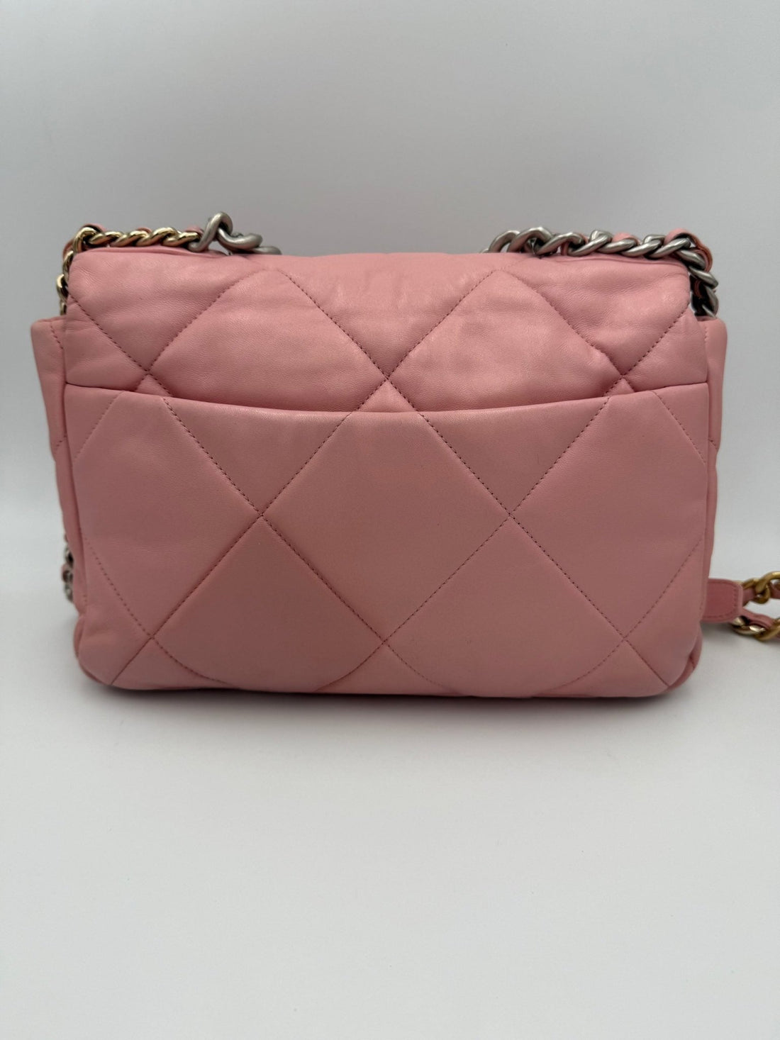 Chanel CHANEL 19 Medium Pink Handbag - RIMODA