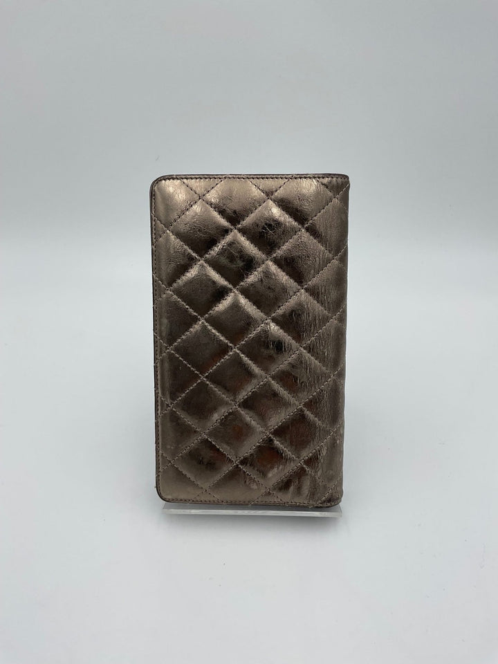 Chanel CHANEL Matèlassè Platinum Wallet - RIMODA