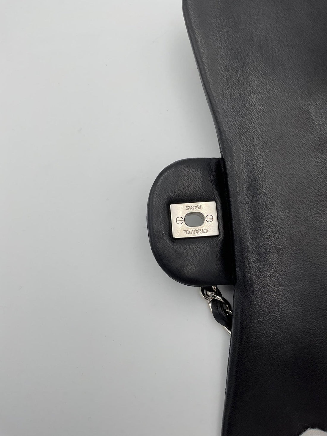 Chanel CHANEL Timeless Classique Jumbo Handbag - RIMODA