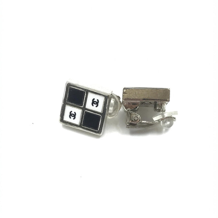 Chanel Coco Mark Earrings Black/White/Silver - RIMODA