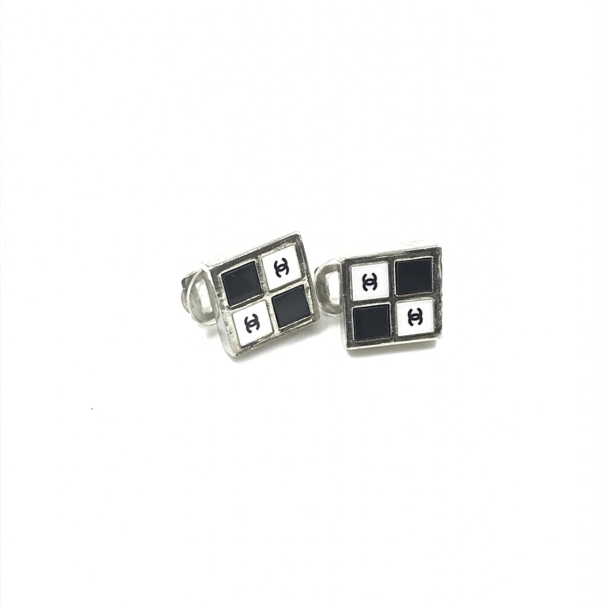 Chanel Coco Mark Earrings Black/White/Silver - RIMODA