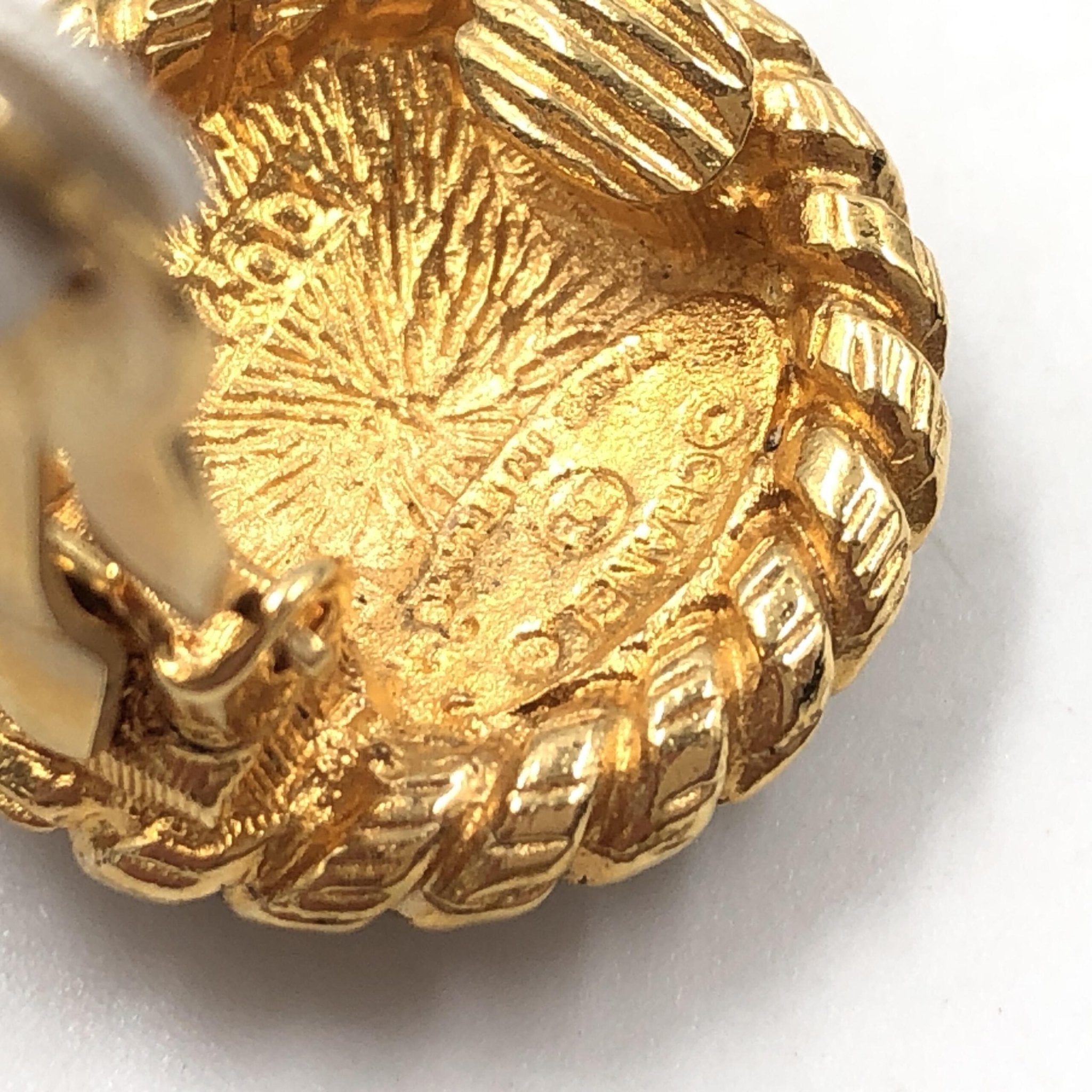 Chanel Gold Plated CC Clip On Earrings - RIMODA