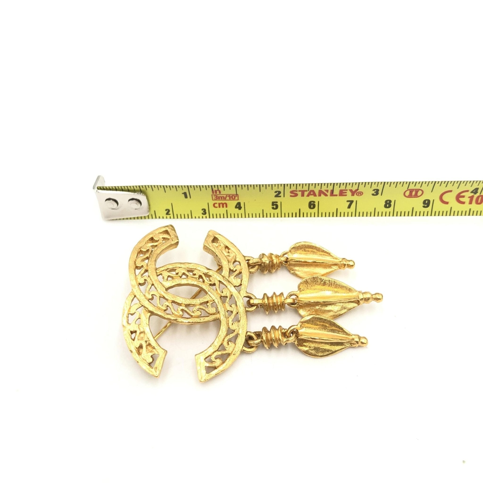 Chanel Gold Plated CC Logo Brooch - RIMODA