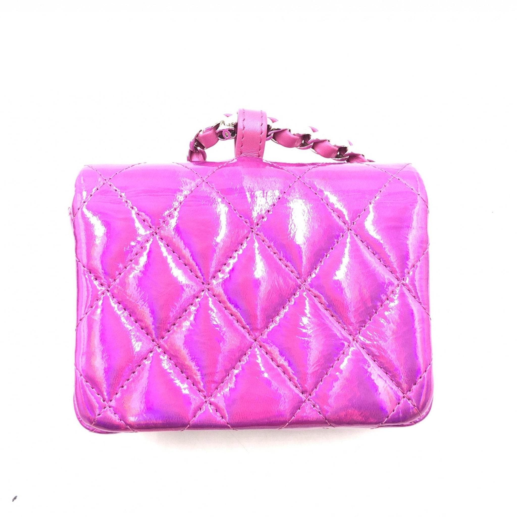 Chanel Iridescent Pink Quilted Leather Pouch - RIMODA