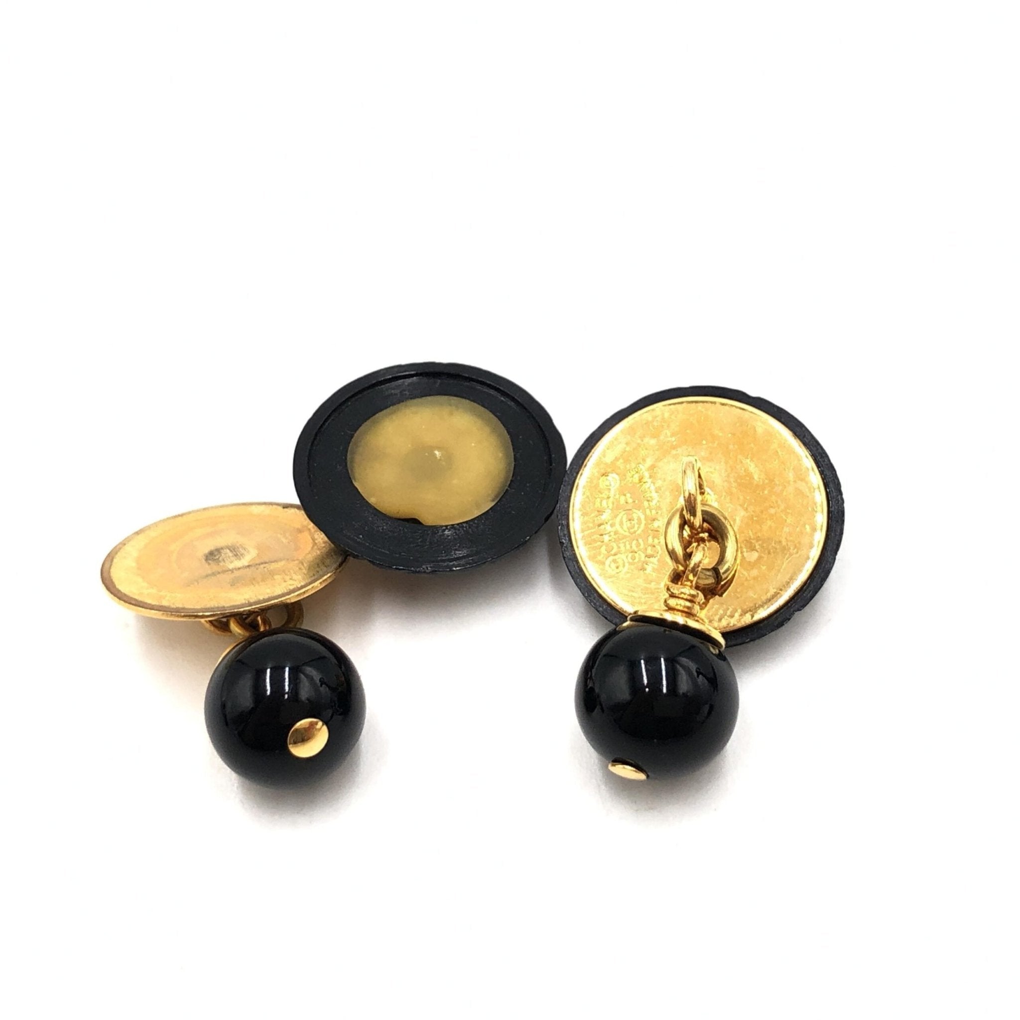 Chanel Matelasse Coco Mark Black Plastic Cufflinks - RIMODA