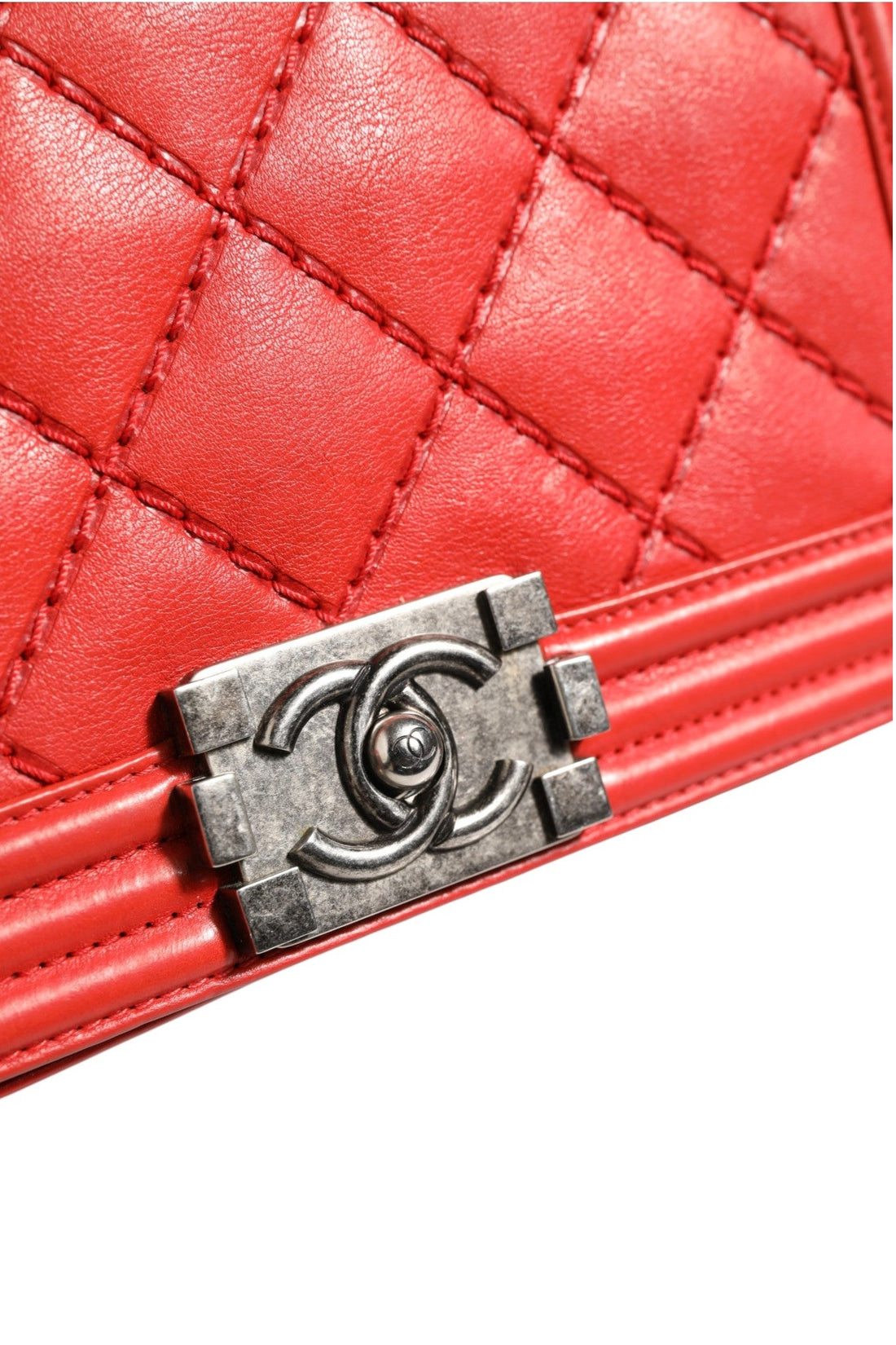 Chanel Red Diamond Stitch Calfskin Leather New Medium Boy Bag - RIMODA