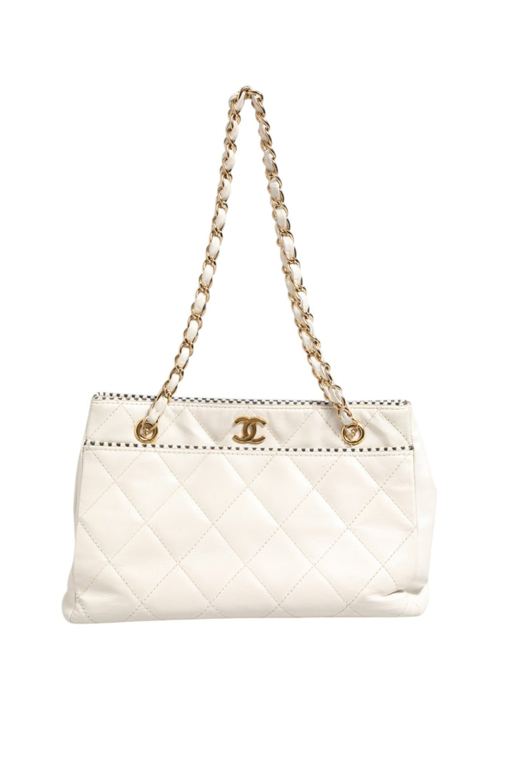 Chanel Shiny Calfskin Quilted Mini 22 White 1792563 - RIMODA