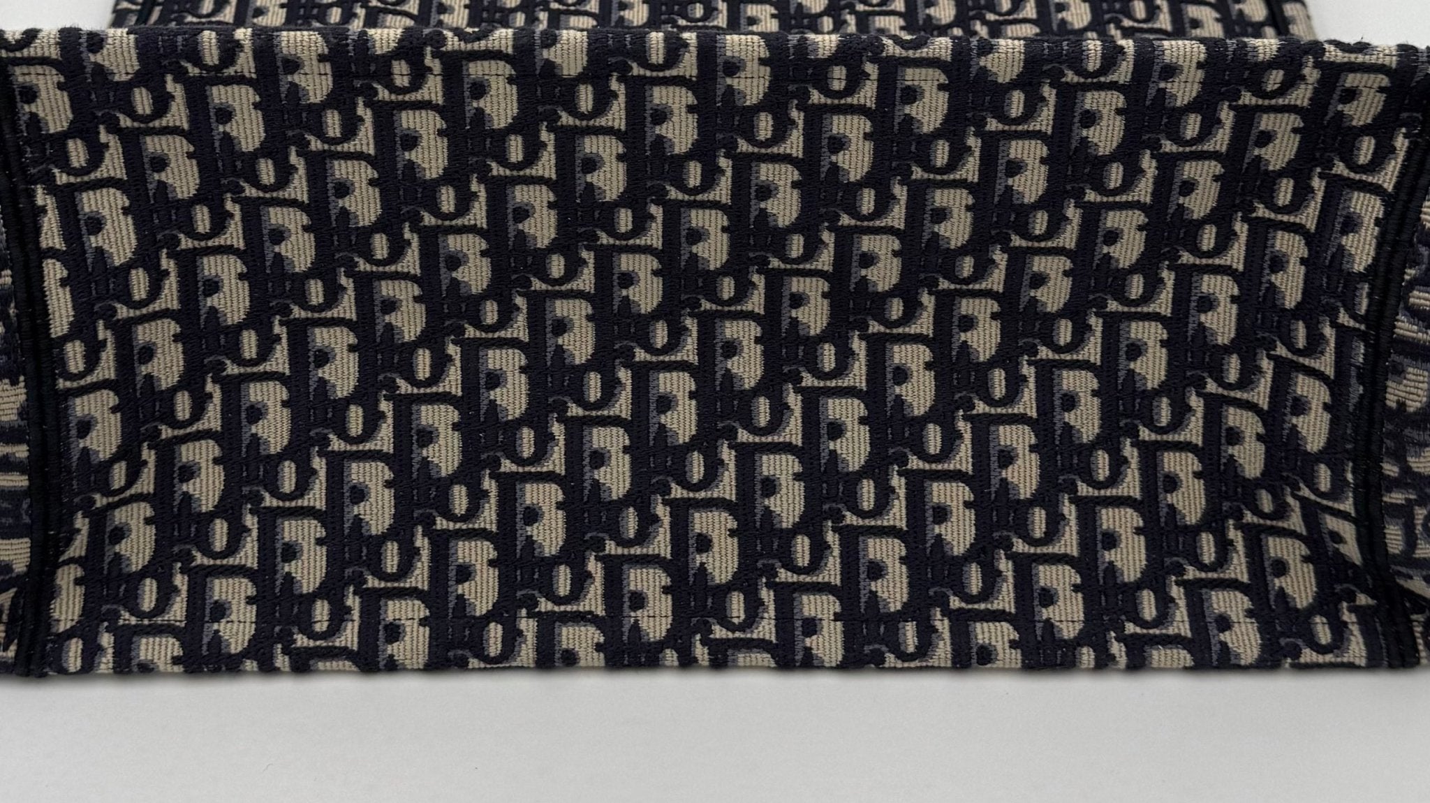 Dior DIOR TOTE BOOK Grande Tote - RIMODA