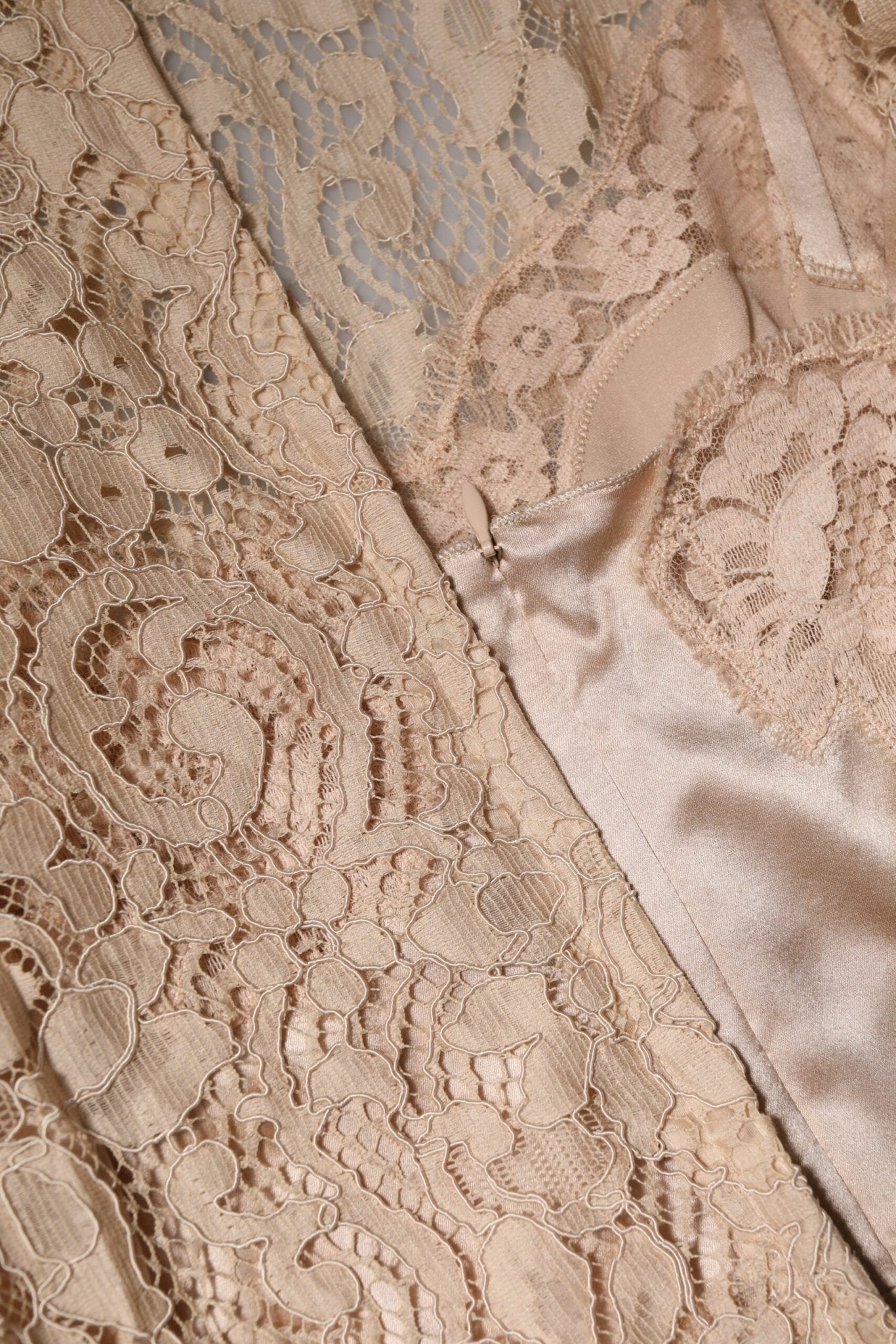 Dolce & Gabbana Beige Floral Lace Sleeveless Sheath Dress - RIMODA