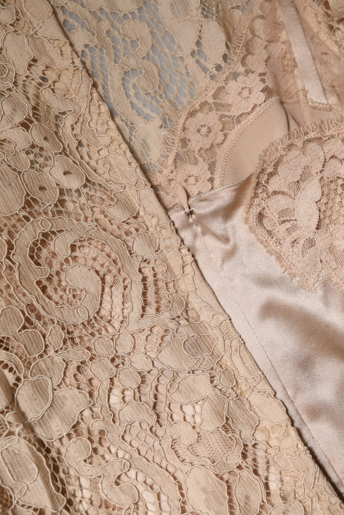 Dolce & Gabbana Beige Floral Lace Sleeveless Sheath Dress - RIMODA