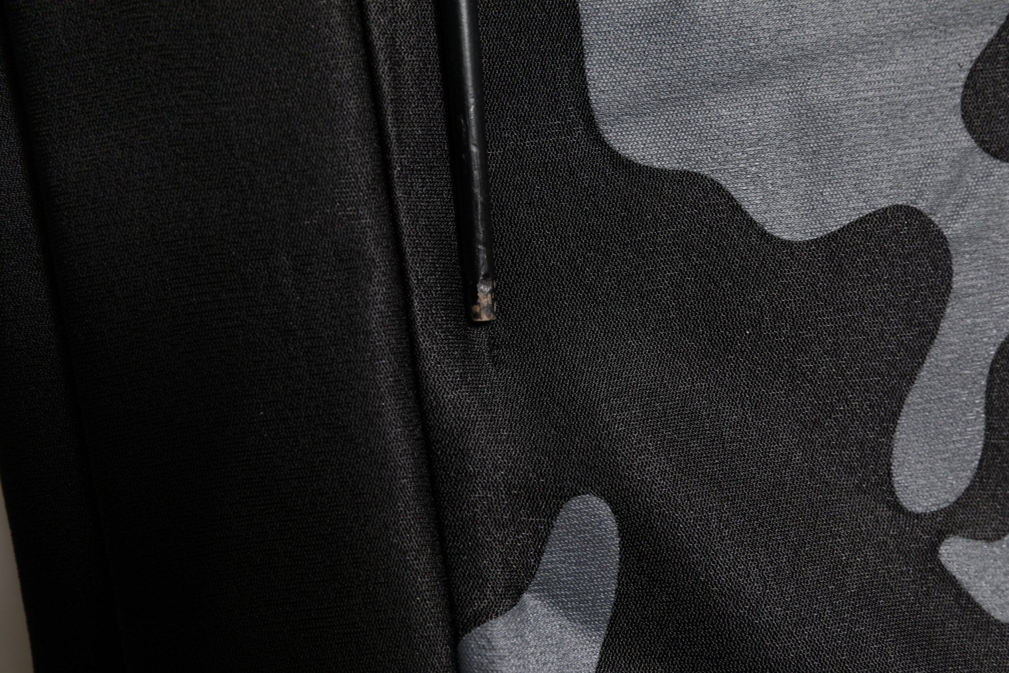 Dolce & Gabbana Black Camouflage Pullover Sweatshirt Sweater - RIMODA
