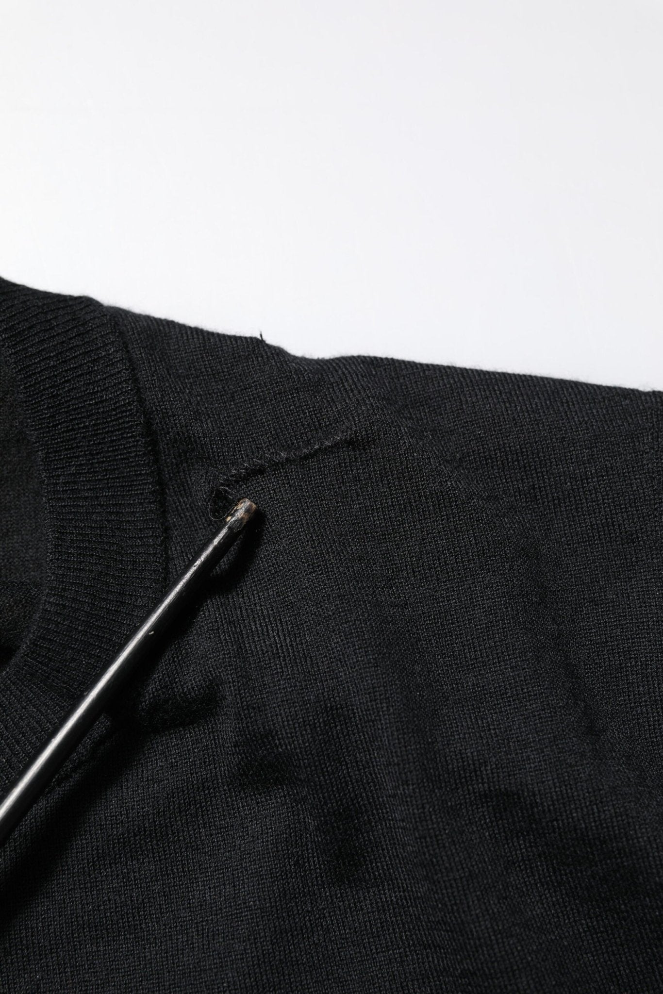 Dolce & Gabbana Black Cashmere Crew Neck Long Sleeves T-shirt - RIMODA