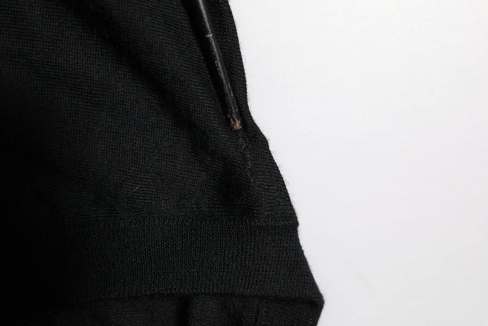 Dolce & Gabbana Black Cashmere Crewneck Men Pullover Sweater - RIMODA