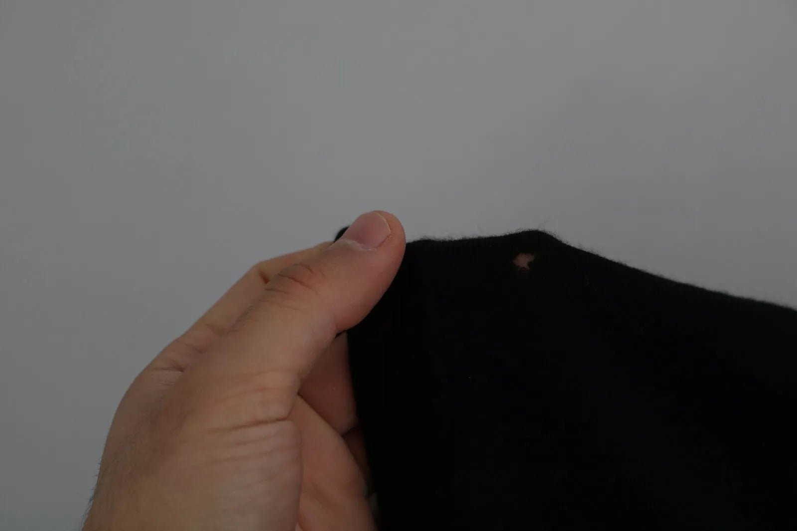 Dolce & Gabbana Black Cashmere Crewneck Pullover Sweater - RIMODA