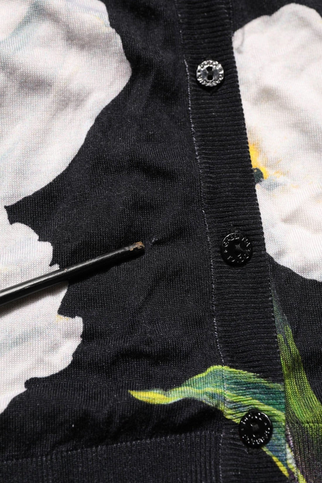 Dolce & Gabbana Black Floral Cashmere Silk Cardigan Sweater - RIMODA