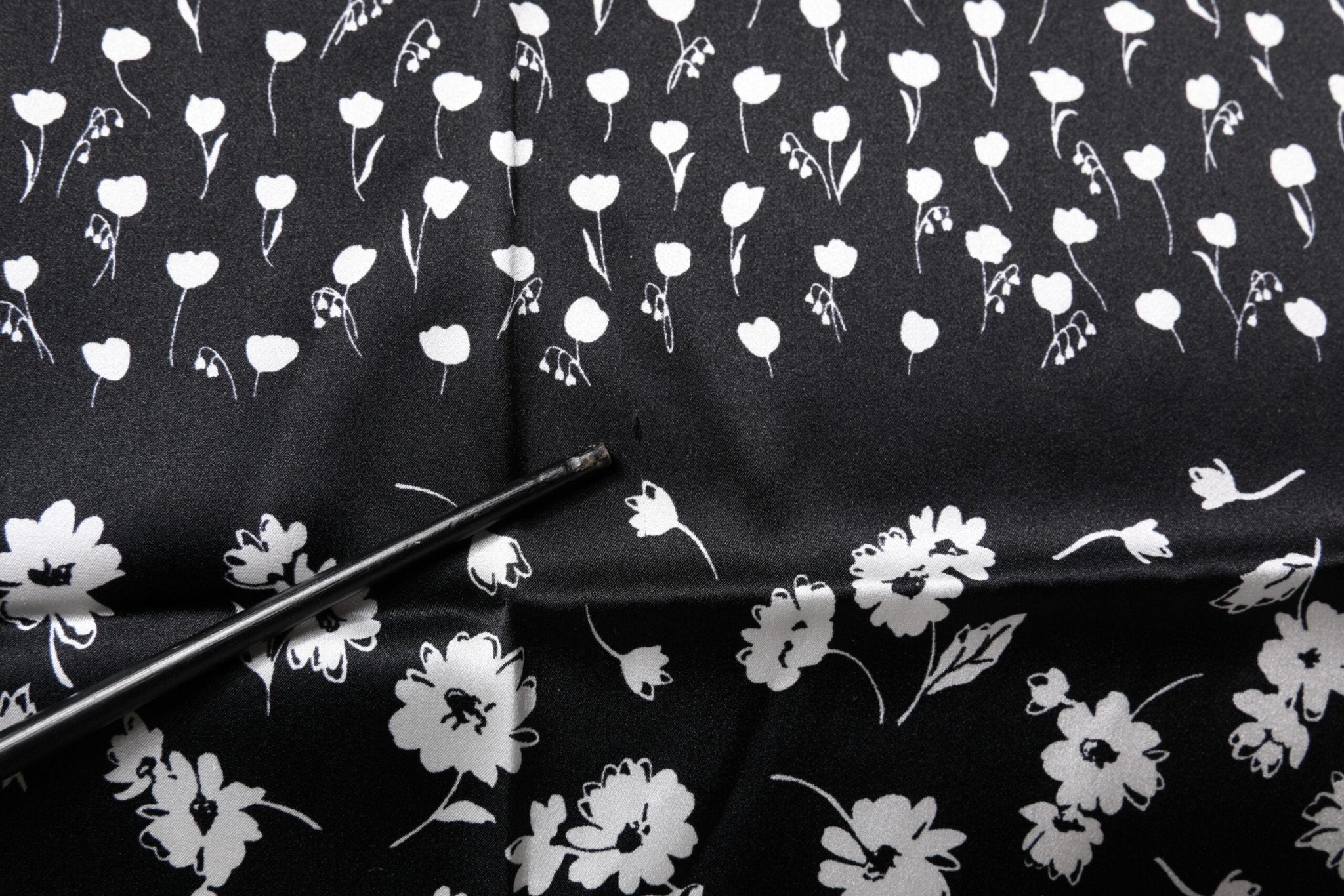 Dolce & Gabbana Black Floral Silk Square Wrap Shawl Scarf - RIMODA
