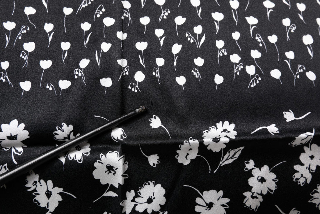 Dolce & Gabbana Black Floral Silk Square Wrap Shawl Scarf - RIMODA