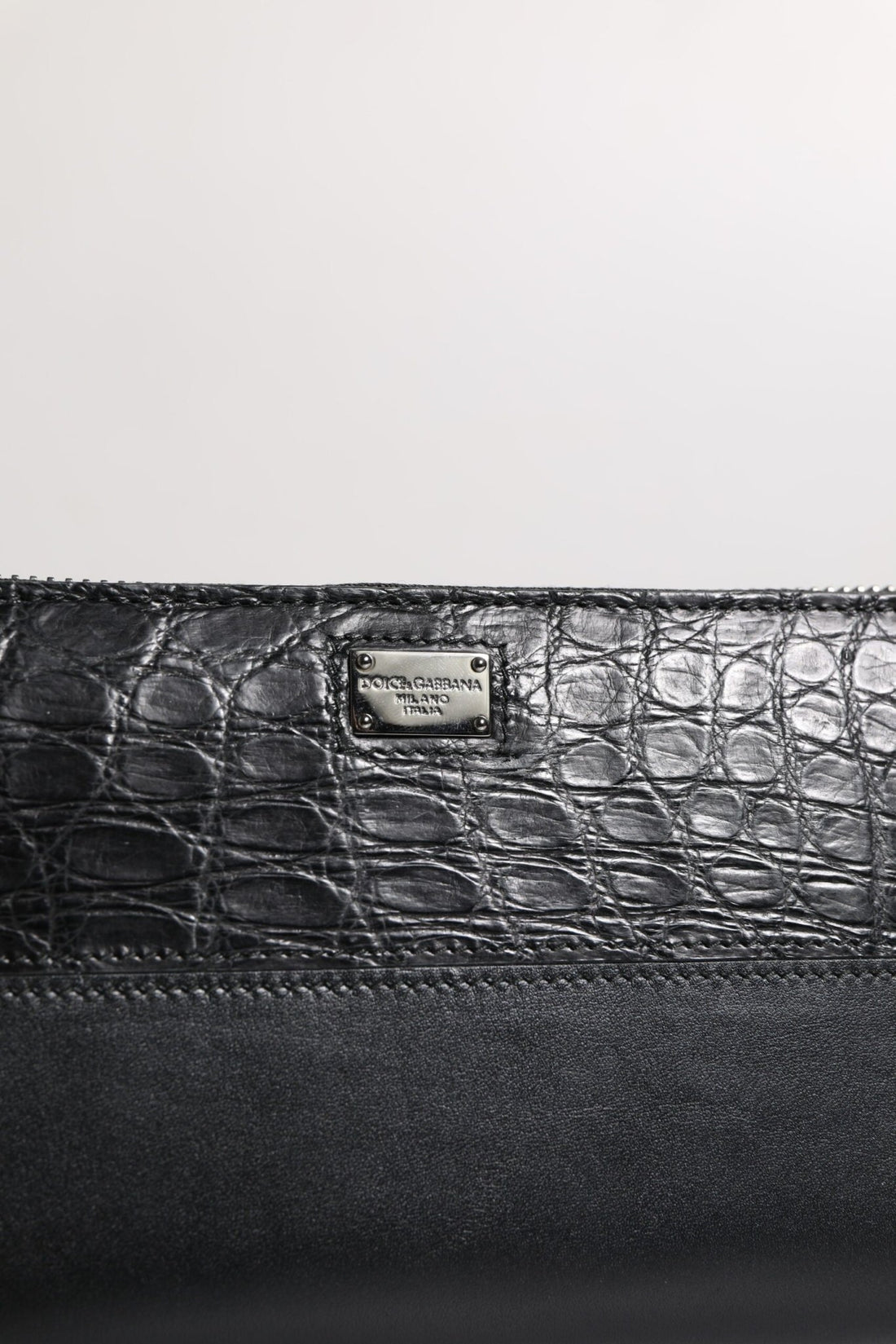 Dolce & Gabbana Black Leather Logo Plaque Zip Around Continental Wallet - RIMODA