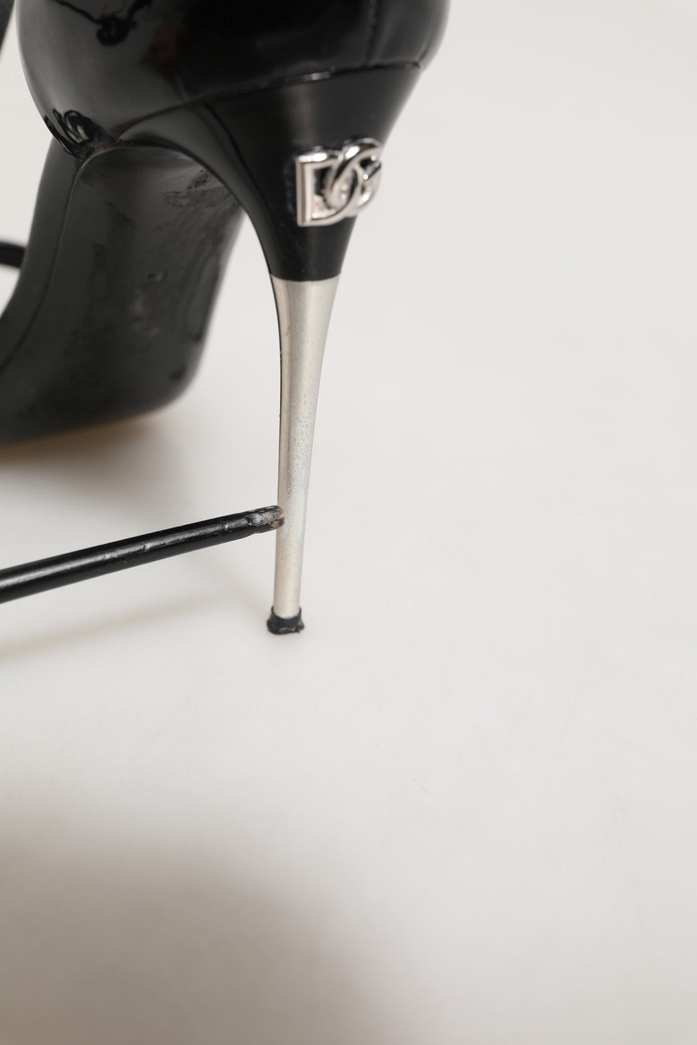 Dolce & Gabbana Black Leather T - strap Heels Sandals Shoes - RIMODA