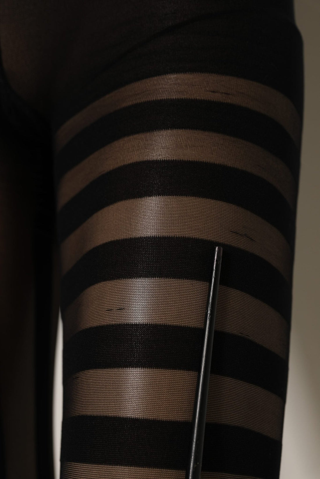 Dolce & Gabbana Black Stripes Tights Stockings Pantyhose Socks - RIMODA