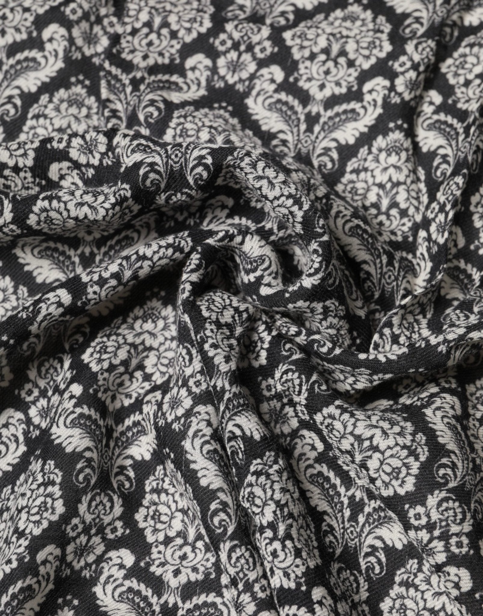 Dolce & Gabbana Black White Damask Patterned Lace Men Scarf - RIMODA